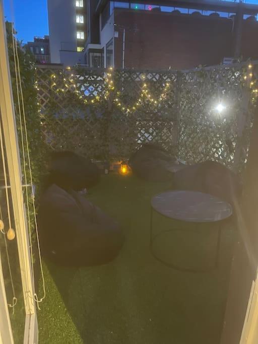 Spacious 2 Bedroom Apartment In The Heart Of Soho. Londra Esterno foto