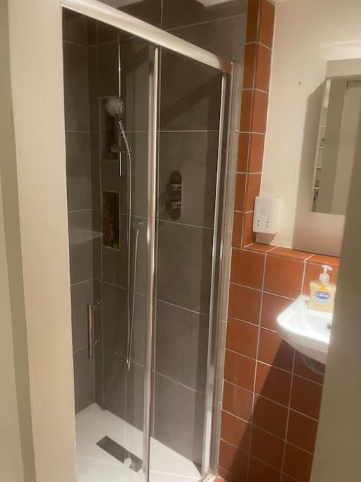 Spacious 2 Bedroom Apartment In The Heart Of Soho. Londra Esterno foto